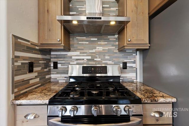 10168 W Whitecrest St, Star, ID 83669