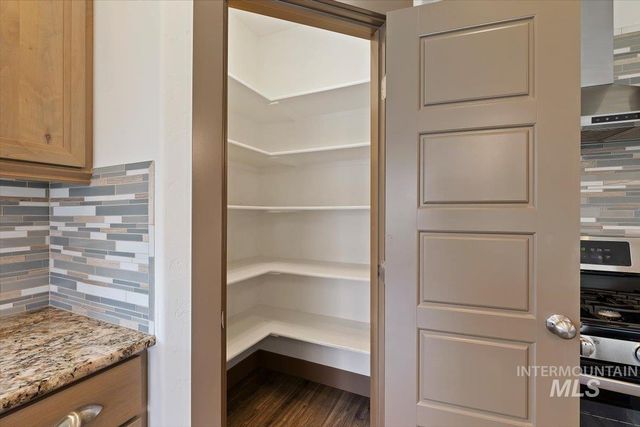 10168 W Whitecrest St, Star, ID 83669