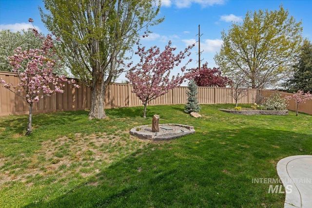 10168 W Whitecrest St, Star, ID 83669