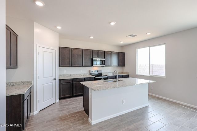 23043 W POTTER Drive, Surprise, AZ 85387