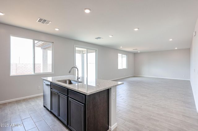 23043 W POTTER Drive, Surprise, AZ 85387