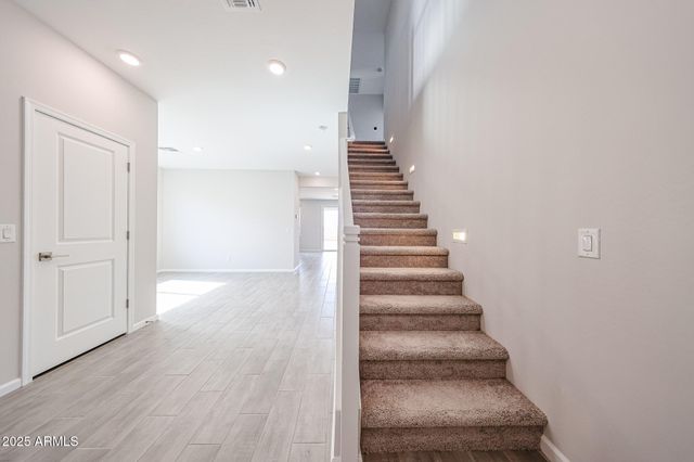 23043 W POTTER Drive, Surprise, AZ 85387