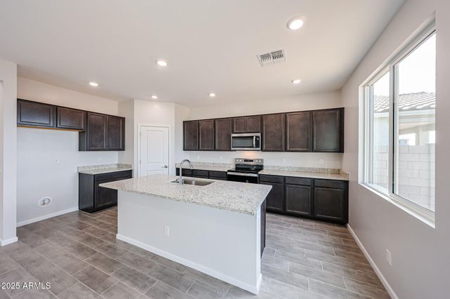 23043 W POTTER Drive, Surprise, AZ 85387