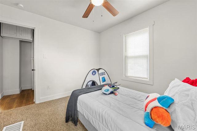 9 W Woodland Drive, East Alton, IL 62024