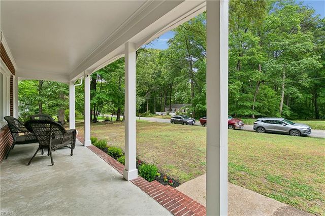 8 Settlers LN, Williamsburg, VA 23188