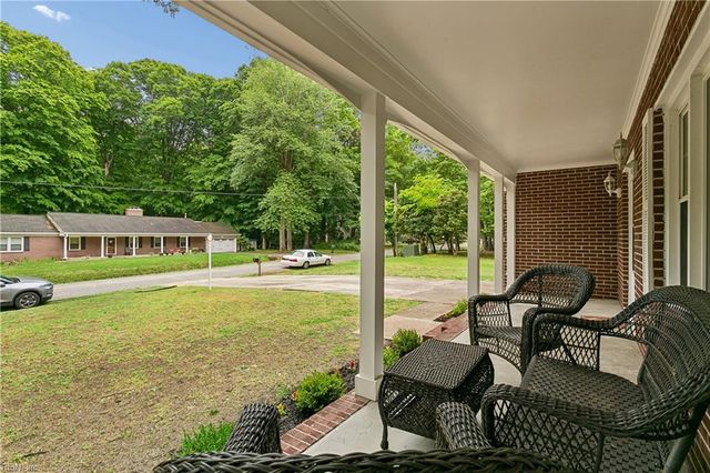 8 Settlers LN, Williamsburg, VA 23188