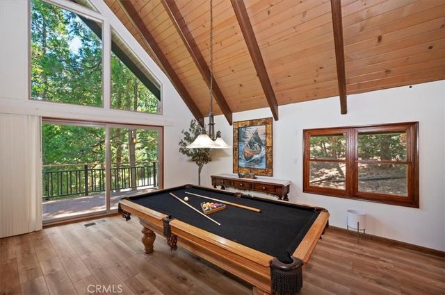 260 El Dorado Drive, Lake Arrowhead, CA 92352