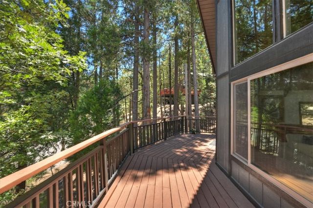 260 El Dorado Drive, Lake Arrowhead, CA 92352