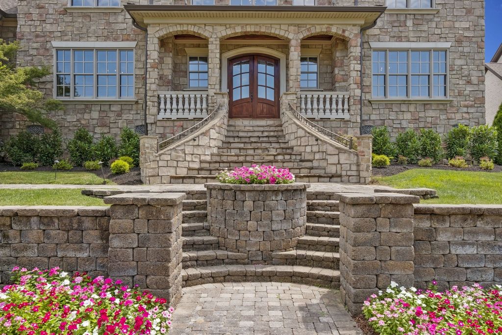 201 Higginson Pl, S, Gallatin, TN 37066