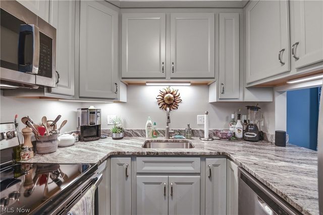 33803 Electric Boulevard C22, Avon Lake, OH 44012