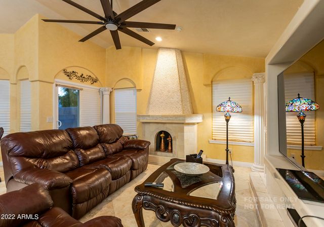 743 W FOLLEY Street, Chandler, AZ 85225