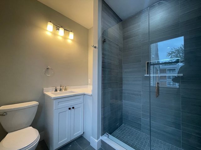 199 Boylston St 199, Brookline, MA 02445