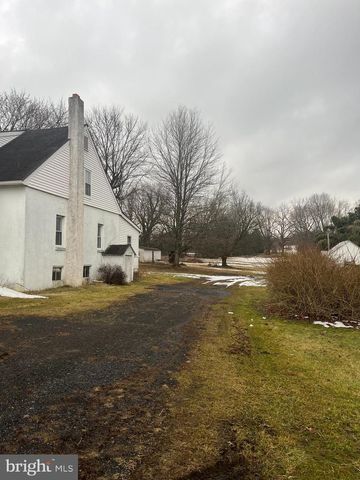 2130 GAP NEWPORT PIKE, Cochranville, PA 19330