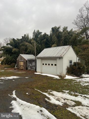 2130 GAP NEWPORT PIKE, Cochranville, PA 19330