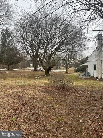 2130 GAP NEWPORT PIKE, Cochranville, PA 19330