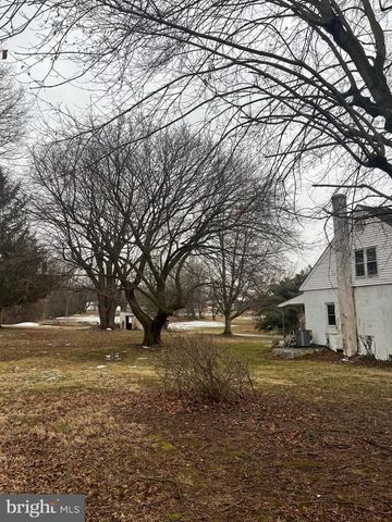 2130 GAP NEWPORT PIKE, Cochranville, PA 19330