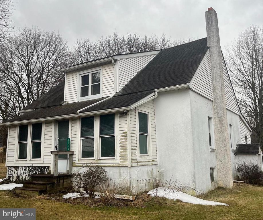 2130 GAP NEWPORT PIKE, Cochranville, PA 19330