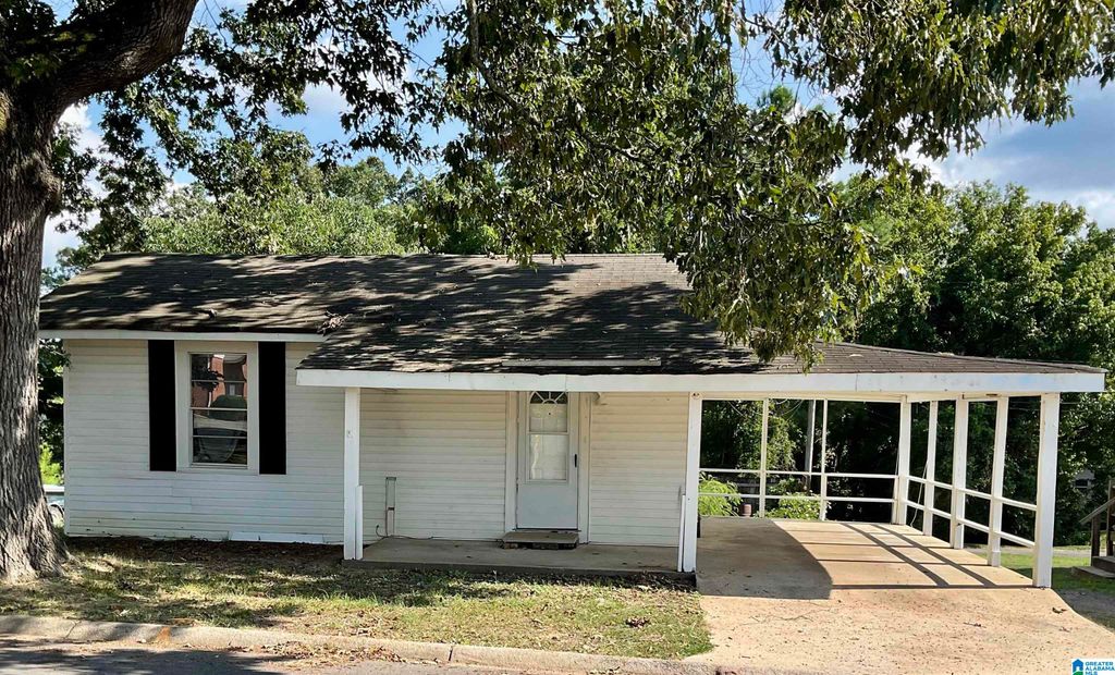 230 SCHOOL ROAD, Adamsville, AL 35005