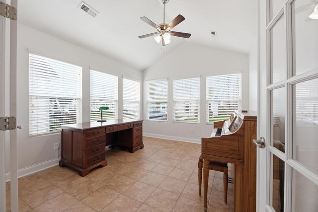 156 Sandrala Drive, 26, Reynoldsburg, OH 43068