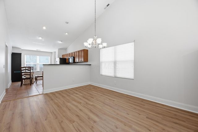 156 Sandrala Drive, 26, Reynoldsburg, OH 43068