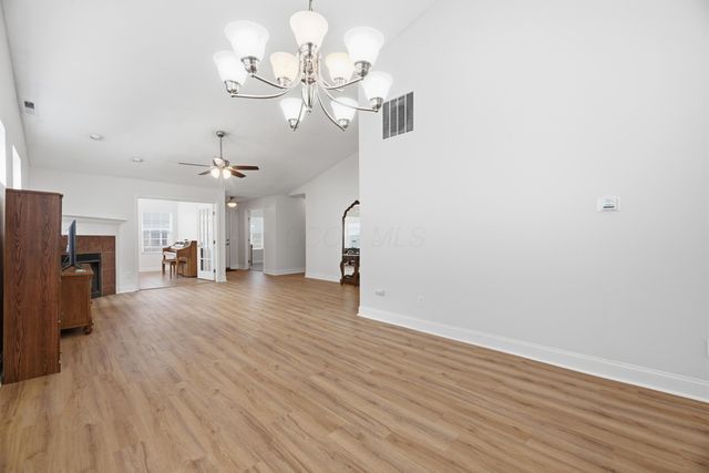 156 Sandrala Drive, 26, Reynoldsburg, OH 43068