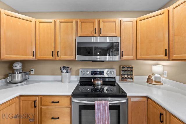 80 Wally D Lane, Belgrade, MT 59714