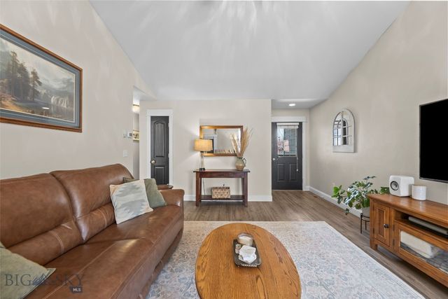 80 Wally D Lane, Belgrade, MT 59714