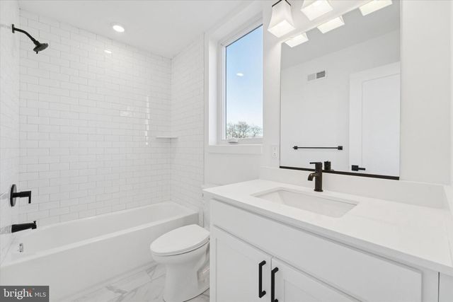 2132 E RUSH ST, Philadelphia, PA 19134