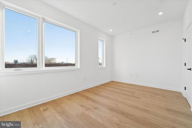 2132 E RUSH ST, Philadelphia, PA 19134