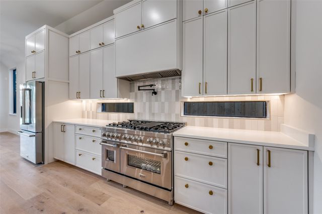 9409 Lenel Place, Dallas, TX 75220