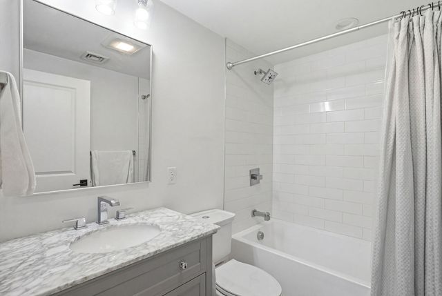 331 Chelsea St 3, Boston, MA 02128