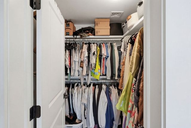 331 Chelsea St 3, Boston, MA 02128