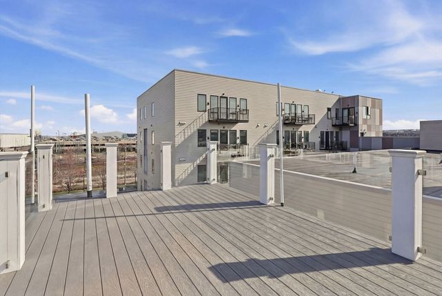 331 Chelsea St 3, Boston, MA 02128