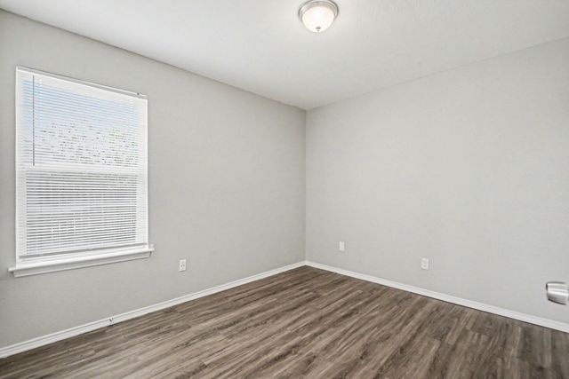 138 Kings Way Drive, Rhome, TX 76078