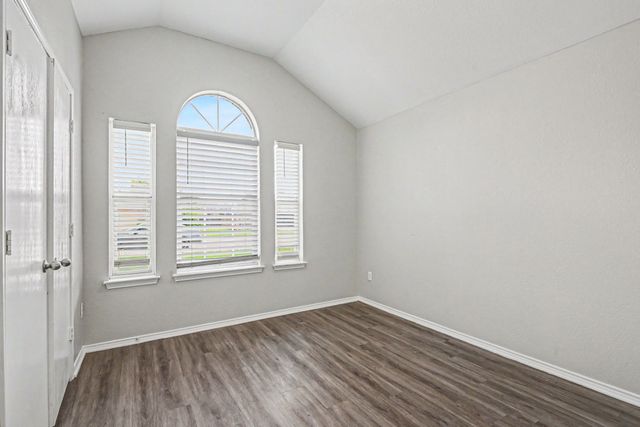 138 Kings Way Drive, Rhome, TX 76078