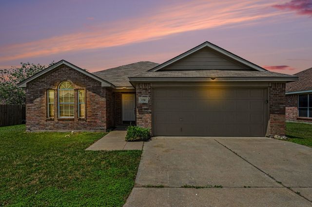 138 Kings Way Drive, Rhome, TX 76078