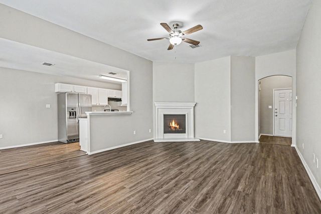 138 Kings Way Drive, Rhome, TX 76078