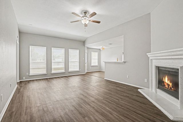 138 Kings Way Drive, Rhome, TX 76078
