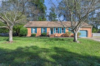 605 Resh CT, Chesapeake, VA 23322