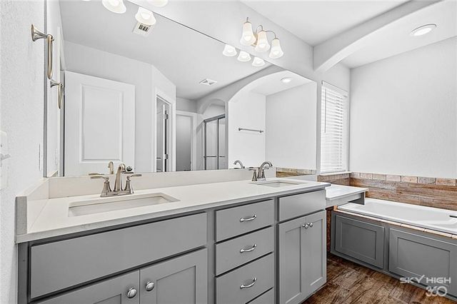 64 Benchmark Lane, Fayetteville, AR 72704