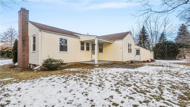 24 Elm Circle, Cranston, RI 02920