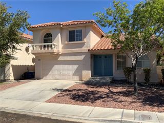 9842 SILVER LASSO Street, Las Vegas, NV 89123