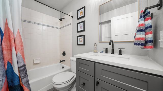 2135 Village Circle Court, Grand Junction, CO 81507