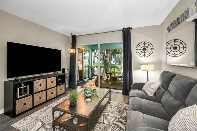 1250 S PINELLAS AVENUE 205, Tarpon Springs, FL 34689