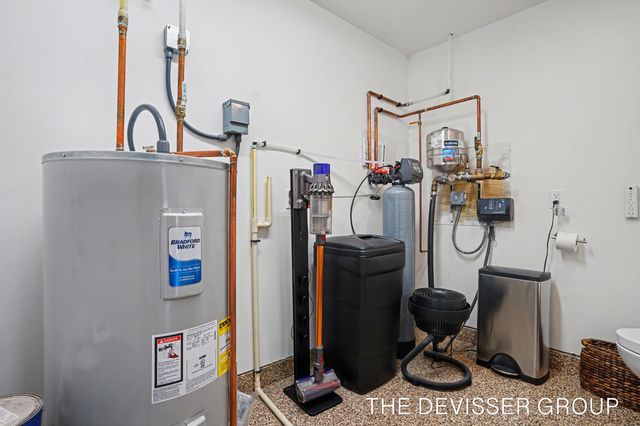 5837 Timber Bluff Trail, Manlius Twp, MI 49408