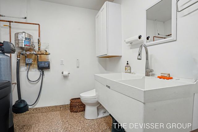 5837 Timber Bluff Trail, Manlius Twp, MI 49408