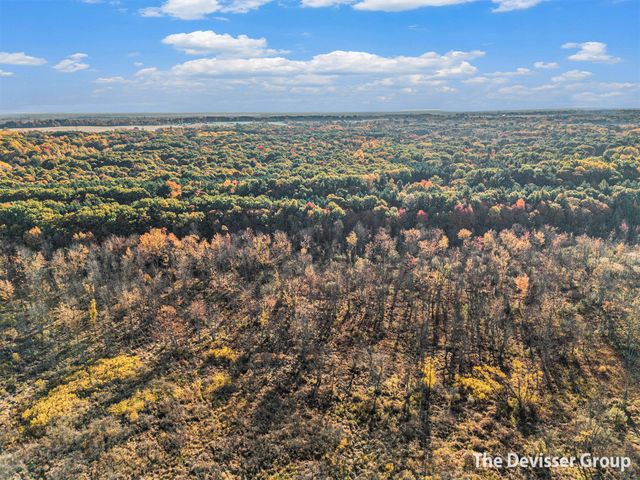 5837 Timber Bluff Trail, Manlius Twp, MI 49408