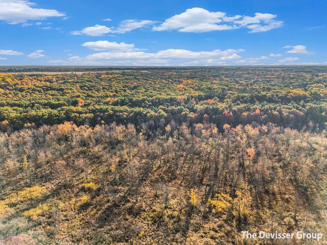 5837 Timber Bluff Trail, Manlius Twp, MI 49408