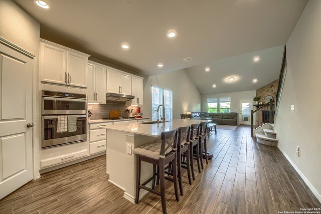 27210 Volcano, San Antonio, TX 78260