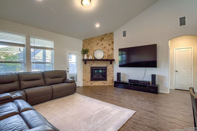 27210 Volcano, San Antonio, TX 78260